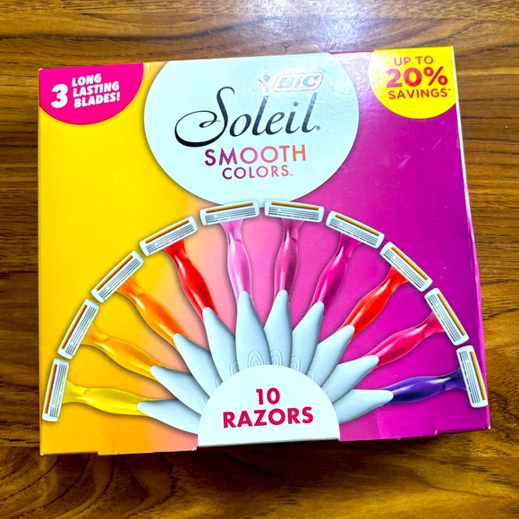 NEW BIC Soleil smooth colors 3-blade 10 count razors - Picture 1 of 2